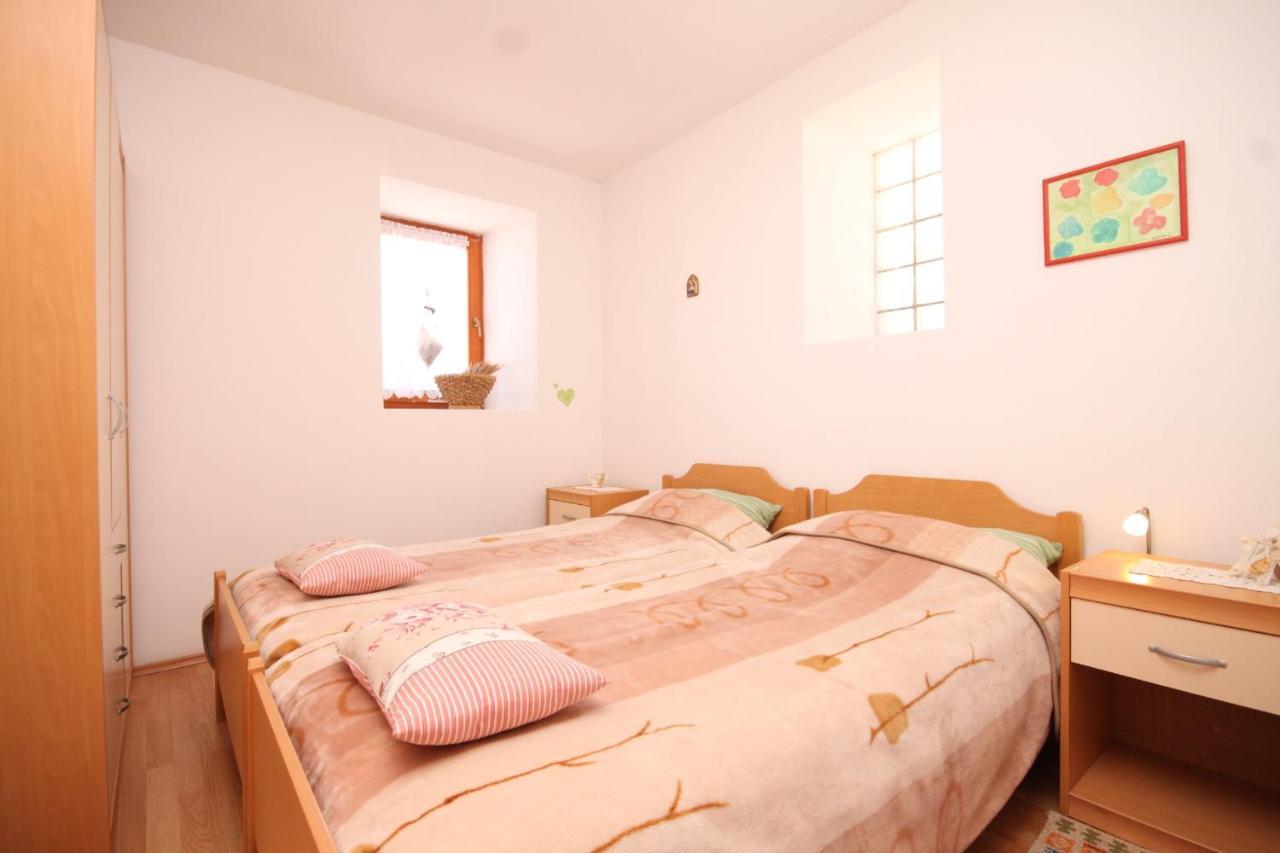 Apartments With A Parking Space Cunski, Losinj - 8010 Екстер'єр фото